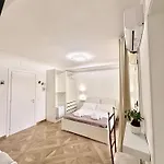 Maison24